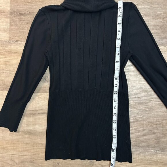 Carmen Marc Valvo Turtleneck - Picture 5 of 5